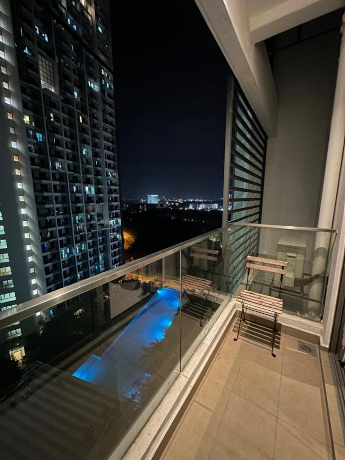 Retreat At Cybersquare Apartment Cyberjaya Exterior photo
