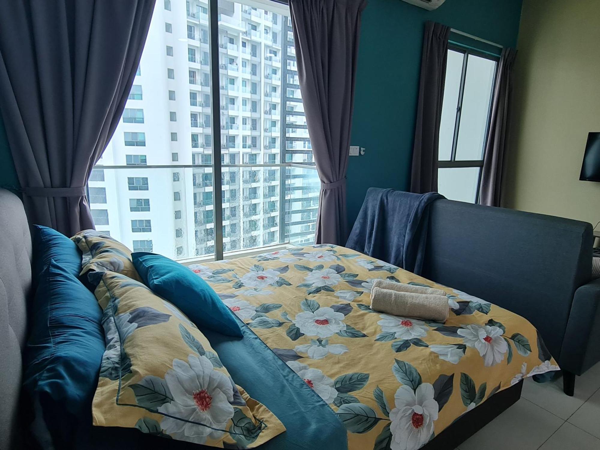 Retreat At Cybersquare Apartment Cyberjaya Exterior photo
